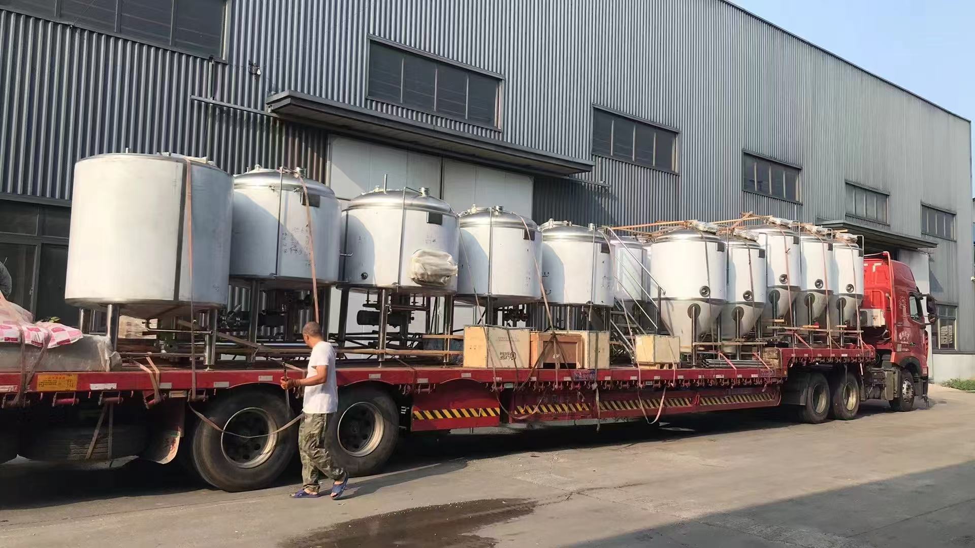 陇南精酿啤酒设备厂—精酿啤酒设备